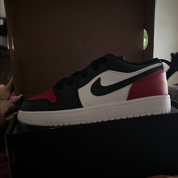 Jordan Kids Sneakers in Black Red and White